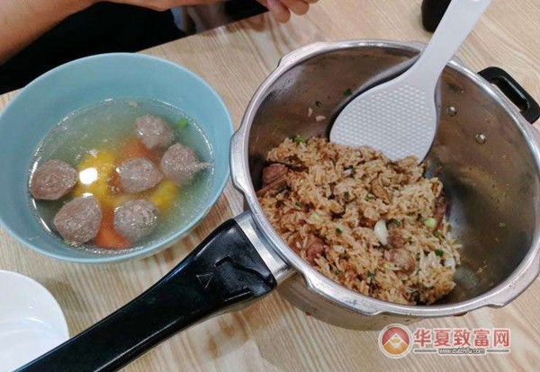 愚伯排骨饭加盟